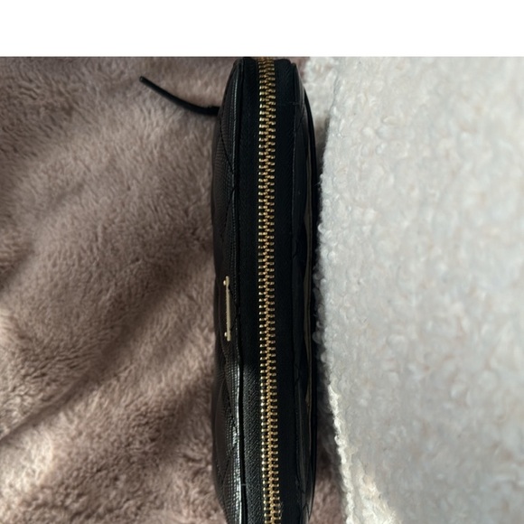 Kate Spade continental wallet -full zip - Picture 7 of 8